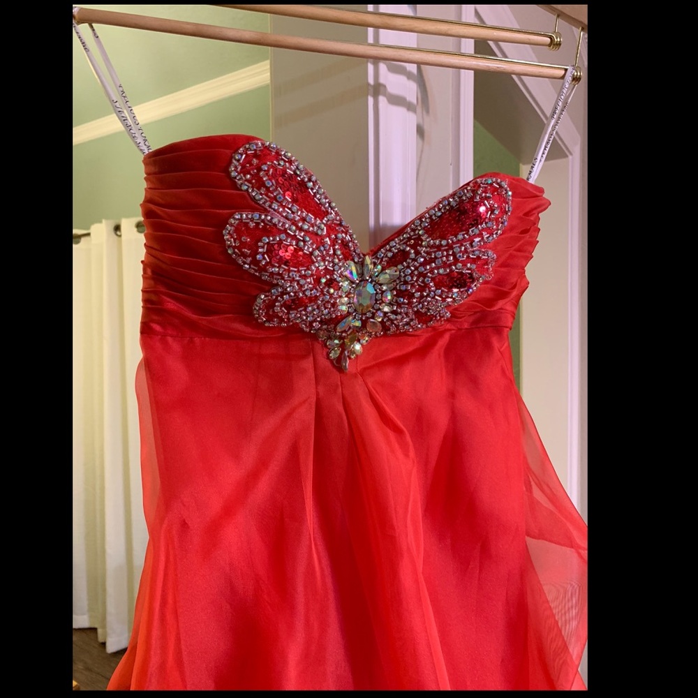 🔥🔥 EUC Precious Formals High-Low Ruby Red Gown